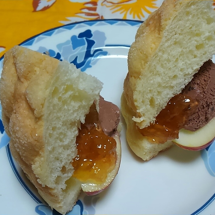 りんごとチョコアイスとリンゴジャムのメロンパン レシピ 作り方 By ミニー7015 楽天レシピ りんごとチョコアイスとリンゴジャムのメロンパン レシピ 作り方 By ミニー7015 楽天レシピ